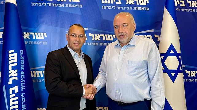 אביגדור ליברמן ושרון שרעבי