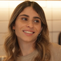 מחבר נועם לוגסי