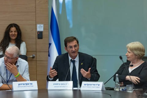 בועז ביסמוט בוועדת חוץ וביטחון