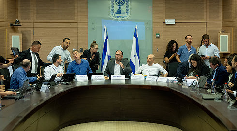 נציב תלונות על השופטים שלא היה שופט עליון? "החלשת הרשות השופטת"