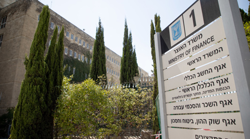 ביקורת חריפה על רשות שוק ההון בפרשת הונאת הפנסיות