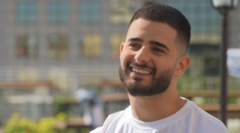 עדן חסון אחרי היציאה מהארון: "השמש נשארה אותה שמש"