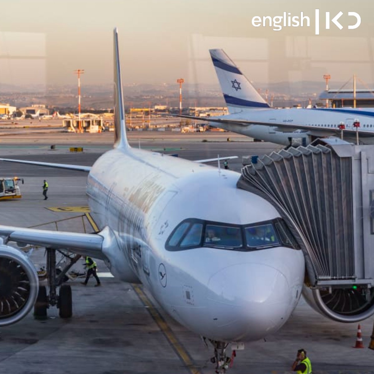 How will a war impact flights and what is the Wizz Air hub planned for TLV?