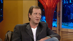שתי גומות ומנגינה: הקסם והאובדן של יגאל בשן
