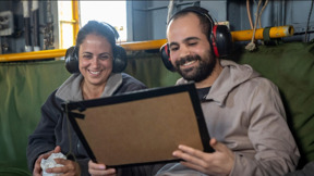 שמחה מהולה בעצב ובחשש: ירדן ביבס חזר הביתה - שירי, אריאל וכפיר עוד שם