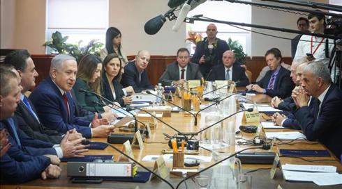 לא בונים מספיק ורק חצי מהחרדים עובדים: נתוני הביצוע של הממשלה