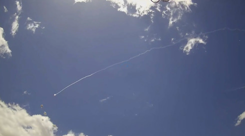מטחים לצפון: עשרות רקטות על קריית שמונה והאזור