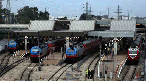 בגלל תקלות: תנועת הרכבות בקו חיפה-תל אביב הופסקה היום פעמיים