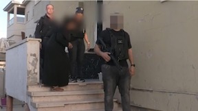 תיעוד מעצר אחותו של אסמאעיל הנייה בתל שבע