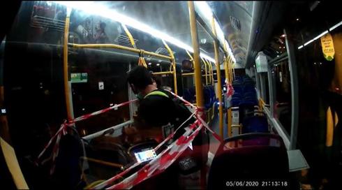 "תפוס אותו": כתב אישום נגד הנוסע ששיסה כלב בנהג אוטובוס