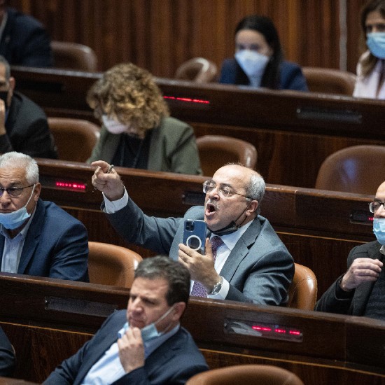"Un gobierno no apto para cardíacos, ni para puristas"