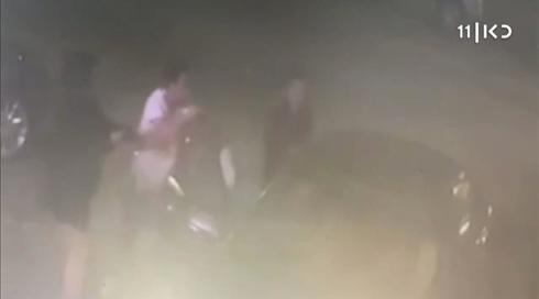 תיעוד: האחים התחילו עם בחורה במועדון, החבר ביקש שיעזבו - והותקף באלימות קשה