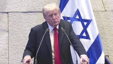 טראמפ הגיע לנאום בכנסת - וזכה לכבוד של מלכים
