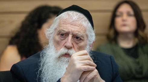 החשב הכללי בולם את התוכנית של השר פרוש למענק לחסידויות לקראת שבועות