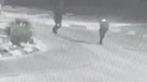 ירי מאסיבי וזריקת רימונים לעבר עסקים: חוליית ביצוע של משפחת פשע נעצרה בצפון | תיעוד