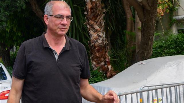 ניר אורבך 