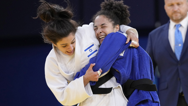 גפן פרימו מול יריבתה השוויצרית