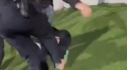 תיעוד: אלימות משטרתית חמורה במשחק בין עירוני טבריה למכבי חיפה