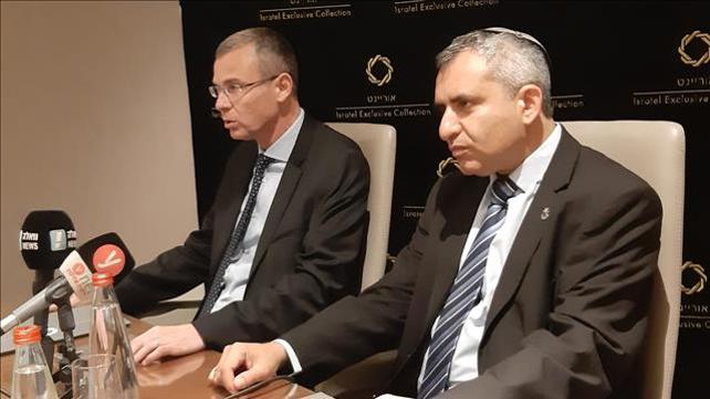 יריב לוין וזאב אלקין בישיבת מו"מ 27.09.19