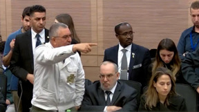 "משחרר חרדים משירות": מתווה הגיוס של כ"ץ - וזעם משפחות החטופים