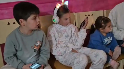 3 משפחות, 3 סיפורים: מבאר שבע עד עפולה - הצצה לחיי המלחמה בישראל