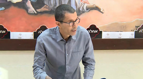 רימון בווילה: איש העסקים ברח, בעל הבית חושש