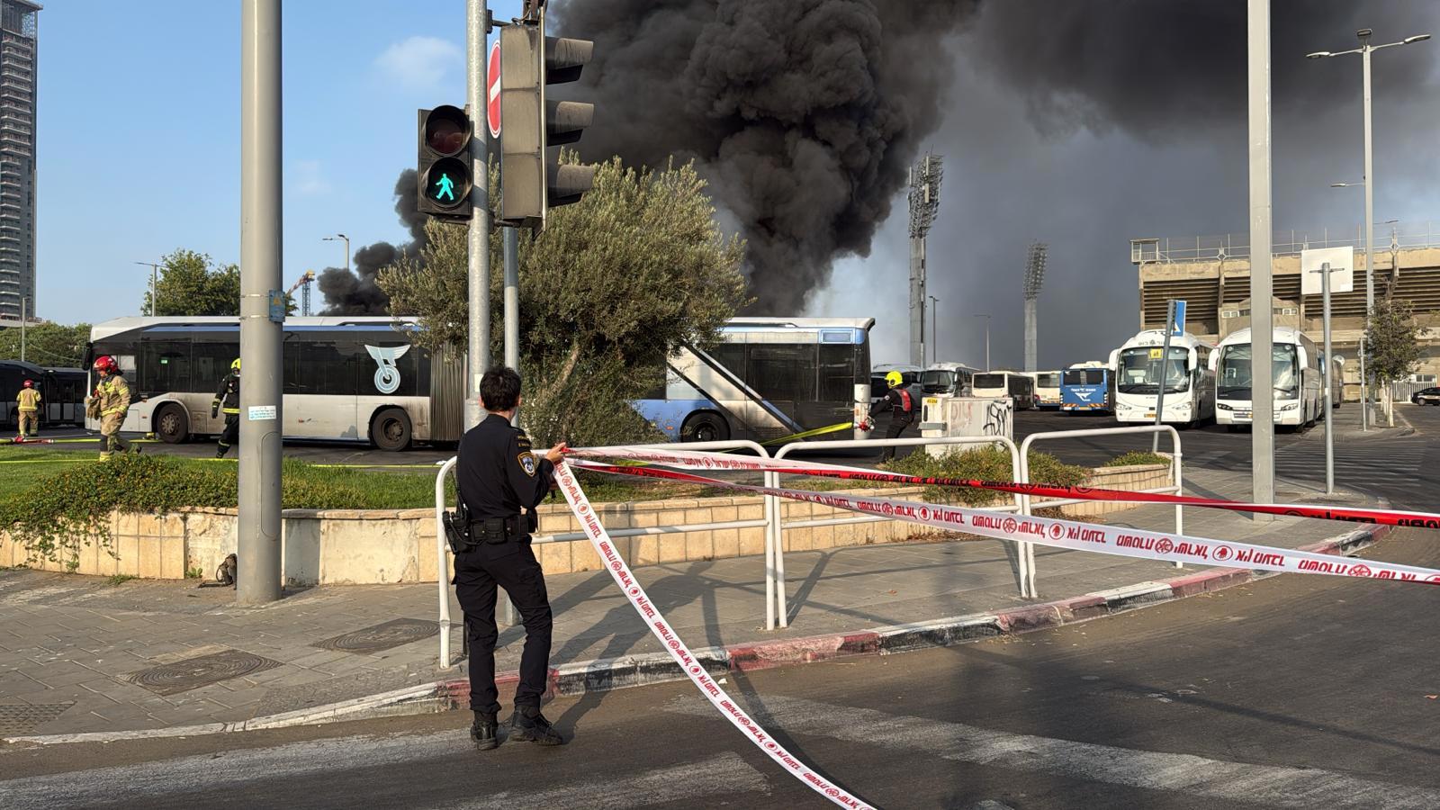 זירת שריפת האוטובוס בבת ים