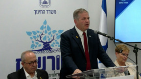 "מהפכת כפייה": סערה בעקבות תוכנית לימודי היהדות של שר החינוך קיש