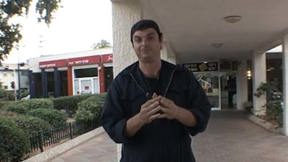 דוד קיגלר במערכון על טלפונים סלולריים. 13.11.2002