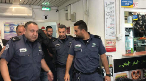 האב של הזמר המפורסם יישאר במעצר, במשטרה מעריכים: נשים נוספות יתלוננו