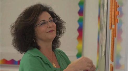 הגמלאים שחוזרים ללמד: "לא רוצה לשבת בבית"