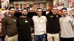 שורדי השבי מתן אנגרסט, רום ברסלבסקי, נמרוד כהן, זיו וגלי ברמן בכיכר החטופים, הערב