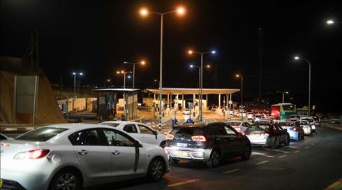 "תגיע למחסום ויאספו אותך": צה"ל מפלה לרעה חיילים פצועים המתגוררים ביו"ש