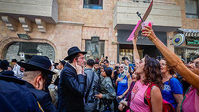 המחאות בקפה בסמטה, ירושלים