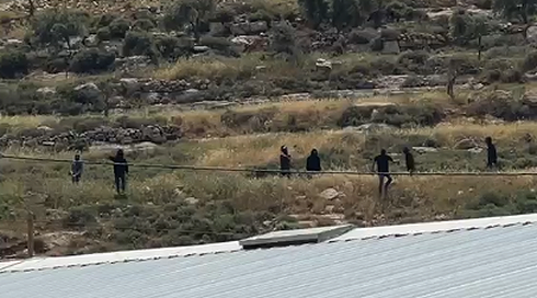 הציתו תשתיות חשמל ויידו אבנים: 3 פורעים יהודים נתפסו על חם ונעצרו במבצע של שב"כ
