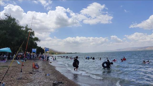 עננים מעל הכינרת, חוף כורסי. 19.06.20