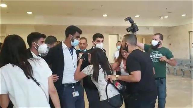 הורים מהגן של כרמל מעודה בעימות בבית המשפט 21.5.20