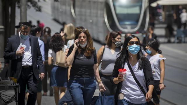 אנשים עם מסכות ברחוב יפו בירושלים, 8 ביוני 2020