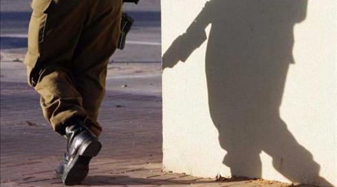 פער בירוקרטי: חיילת משוחררת ממתינה לאישור קופת חולים להשתלת קוצב לב