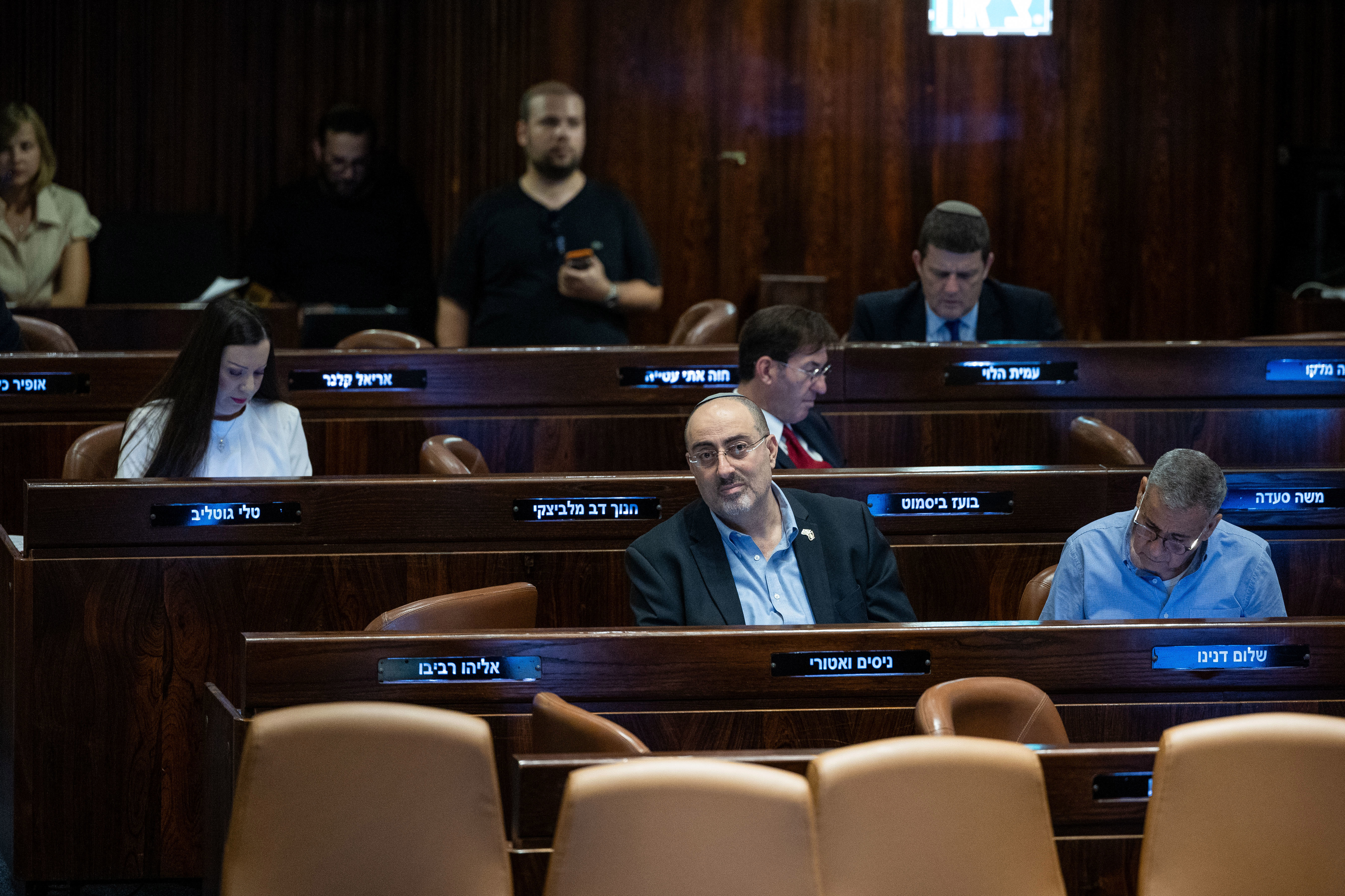 ניסים ואטורי