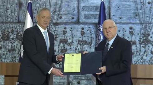 גנץ לריבלין: ייתכן שאצטרך לבקש את הארכת המנדט אחרי פסח