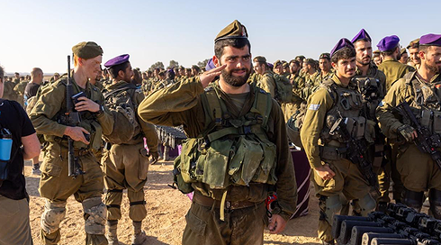 סמל אהד יערי