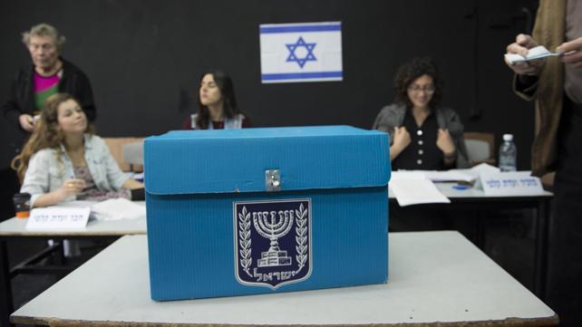 קלפי בבחירות 2015