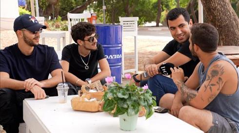 "נמאס לנו מגנגסטרים": מה יצביעו במעוזים של יש עתיד?