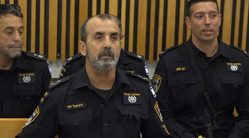 מבוכה במשטרה: המפכ"ל טען שלא ידע על החקירה לפריצה בשדה תימן - ושינה גרסה