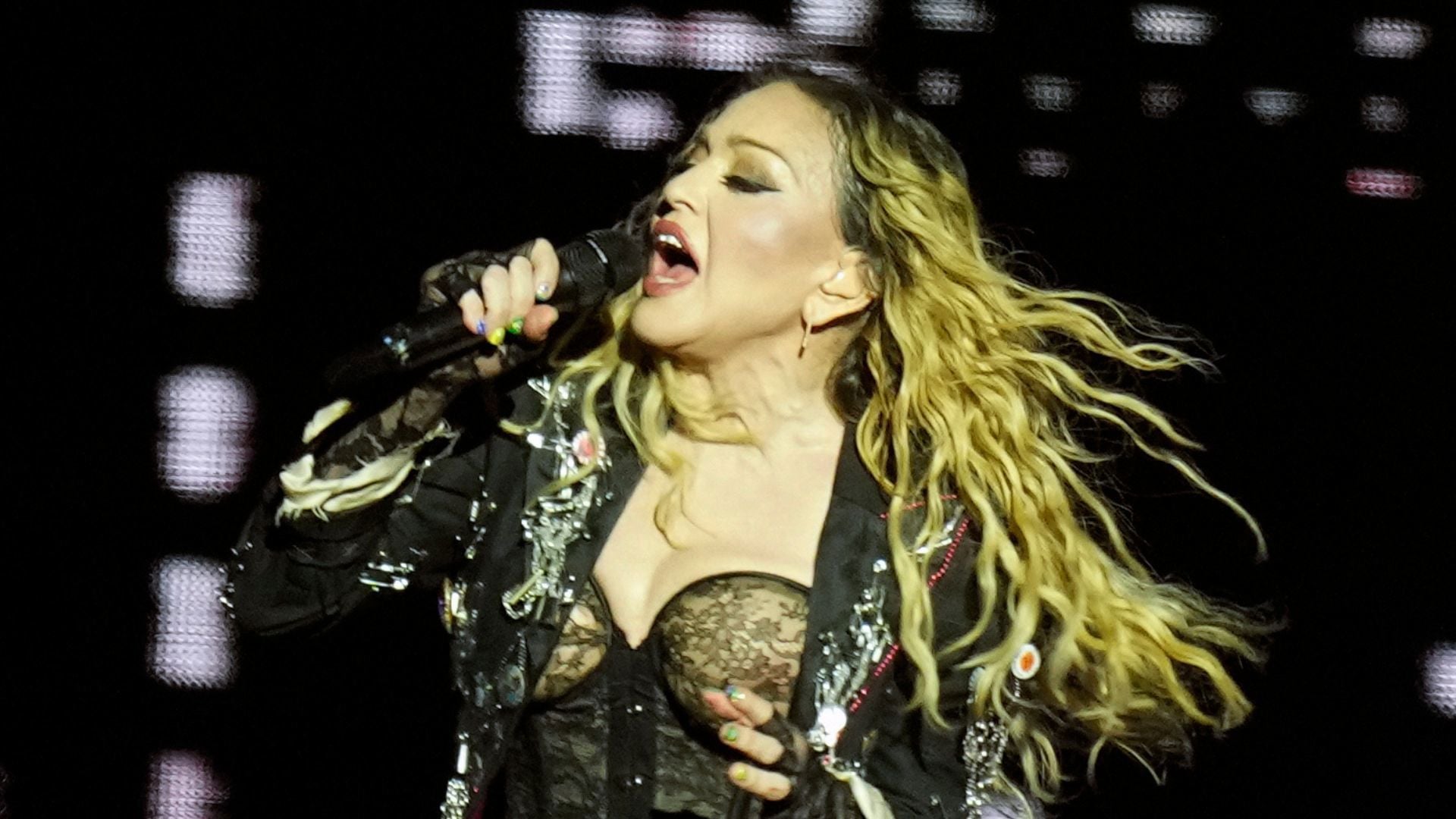 מדונה עם סיום סיבוב ההופעות שלה "The Celebration Tour" בברזיל, 2024