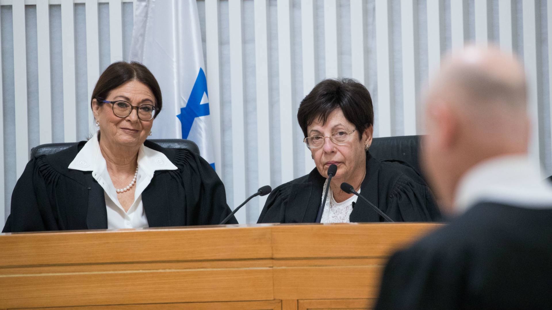 השופטות מרים נאור ואסתר חיות