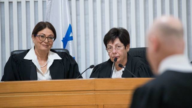 השופטות מרים נאור ואסתר חיות