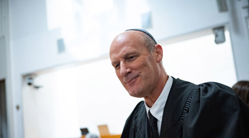 נתניהו לוחץ על חברי הקואליציה לתמוך במינוי עורך דינו הפרטי מיכאל ראבילו למבקר המדינה