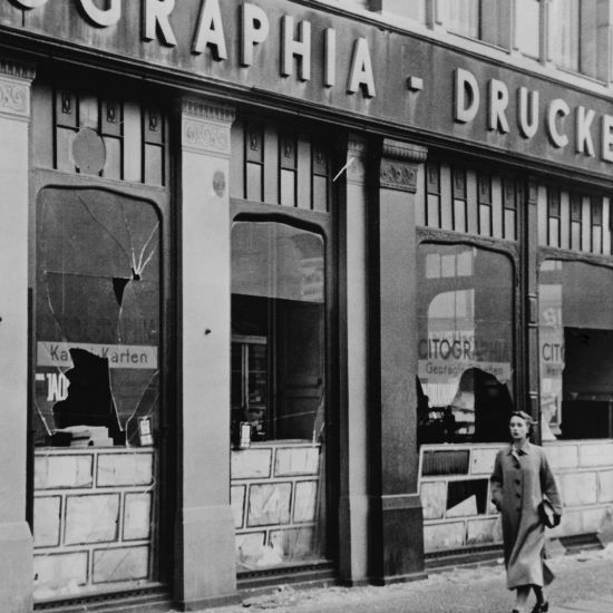 "Kristallnacht": Reseña del Dr. Efraim Zadoff y testimonio de una sobreviviente